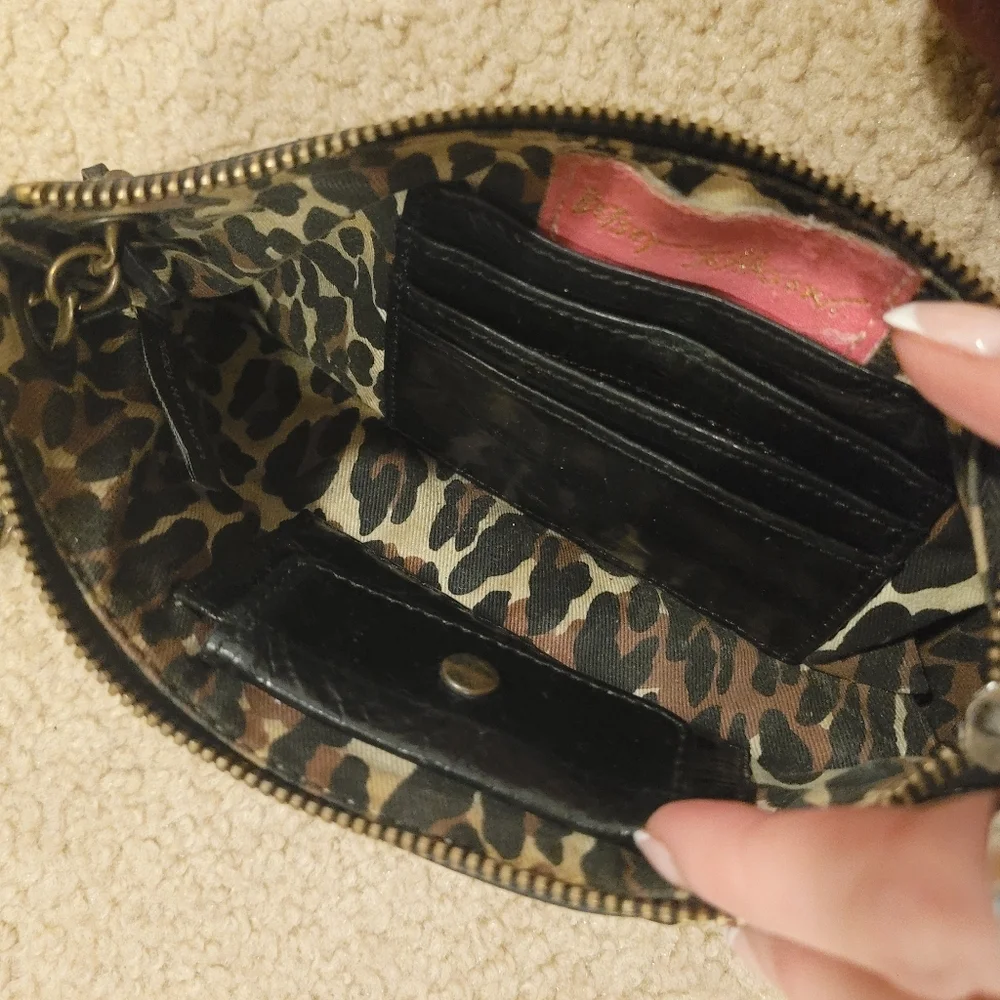 Rare Betsy Johnson Studded Black Heart Leather Clutch Chain‎ and Leather Strap
